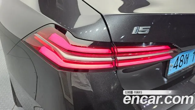 BMW i5 G60 — Фото автомобиля 23