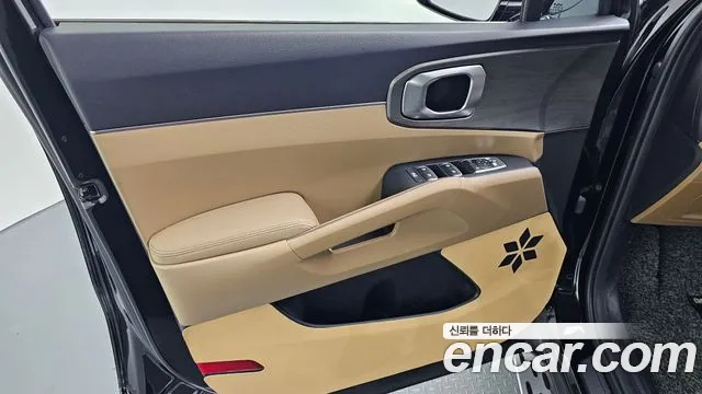 Kia Sorento Новый Sorento 4 поколение Бензин 2.5T 2WD — Фото автомобиля 24