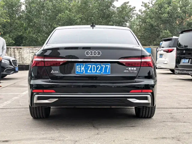 Audi A6L — Фото автомобиля 5