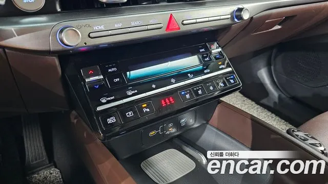 Hyundai Grandeur GN7 — Фото автомобиля 18