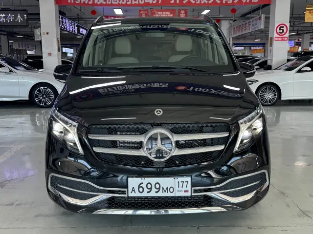 Mercedes-Benz V-Class — Фото автомобиля 2