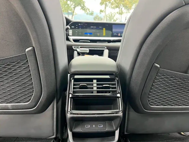 Geely Xingyue L — Фото автомобиля 11