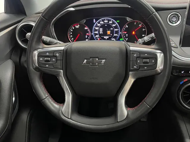 Chevrolet Trailblazer — Фото автомобиля 14