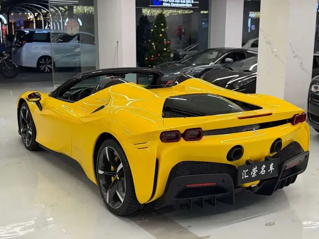 Ferrari SF90 — Фото автомобиля 9