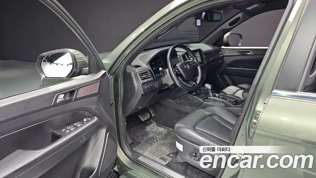 KG_Mobility_Ssangyong Rexton Новый Rexton Sport Khan Дизель 2.2 4WD — Фото автомобиля 11