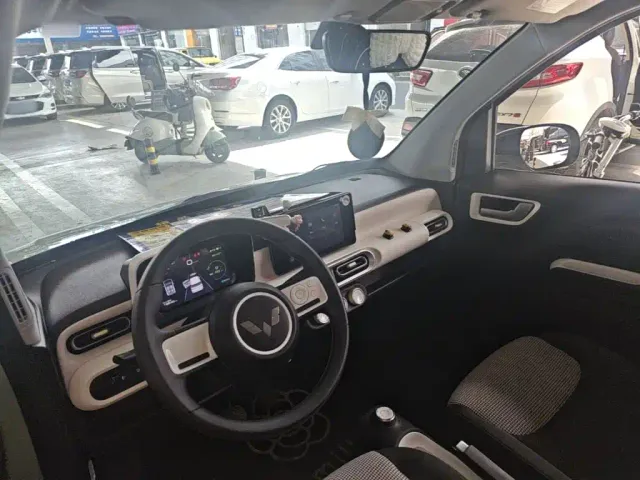 Wuling Hongguang Mini EV — Фото автомобиля 9