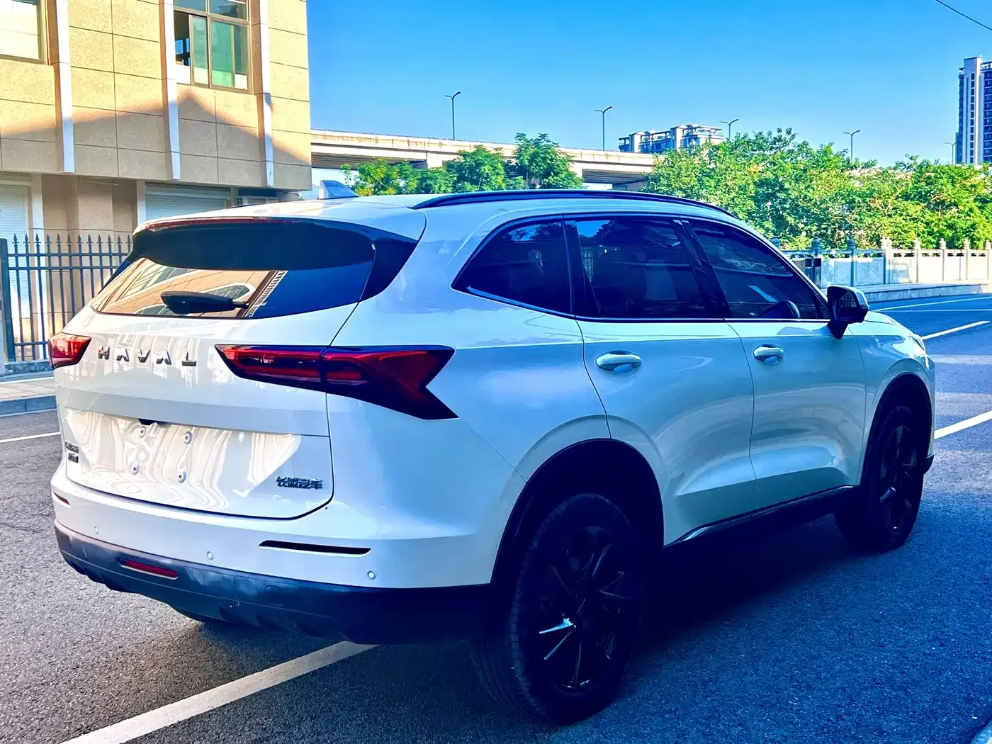 Haval Haval H6 2024 1.5T 2WD Ultra — Фото автомобиля 9