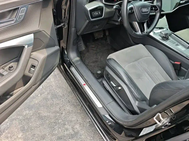 Audi A6L — Фото автомобиля 13