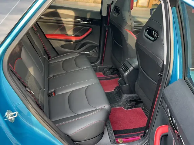 Geely Emgrand S — Фото автомобиля 18