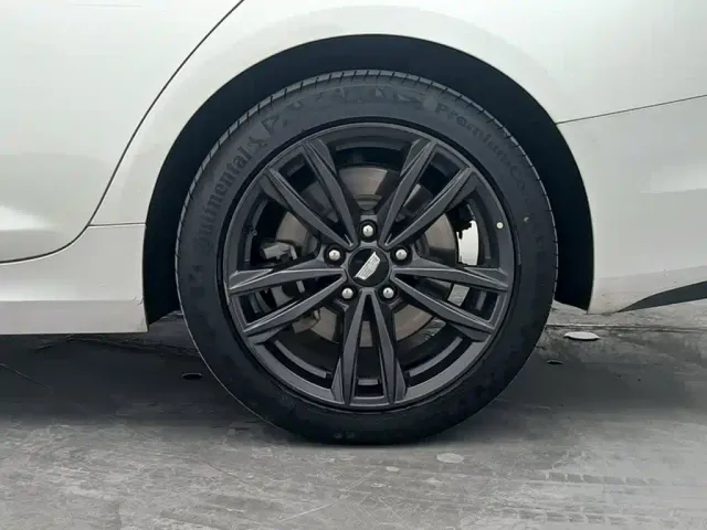 Cadillac CT4 — Фото автомобиля 11