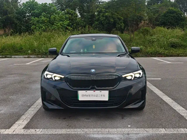 BMW i3 — Фото автомобиля 4