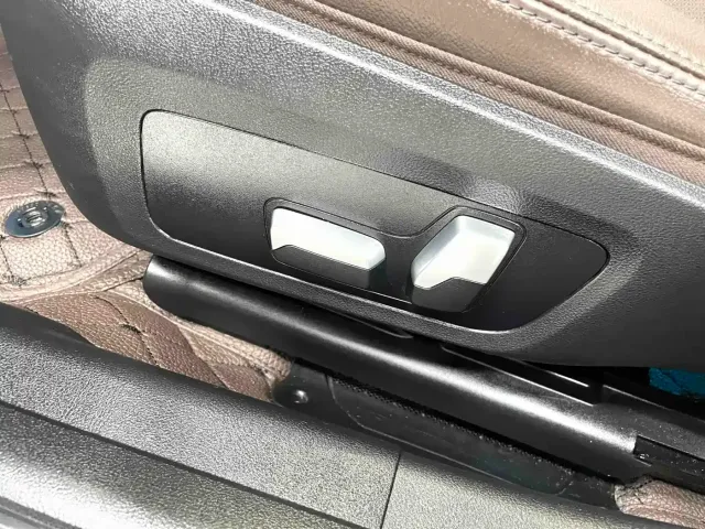 BMW 3 Series — Фото автомобиля 10