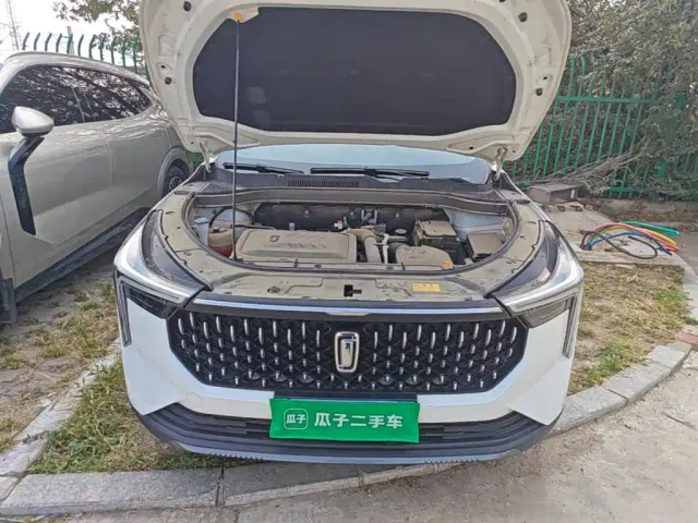 Bestune T55 — Фото автомобиля 16