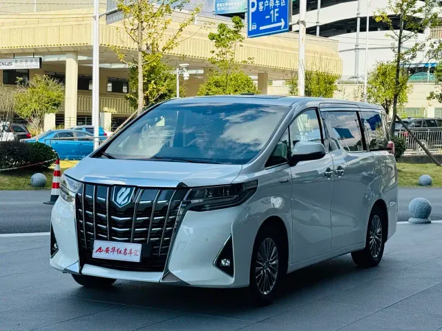 Фотография автомобиля — Toyota Alphard