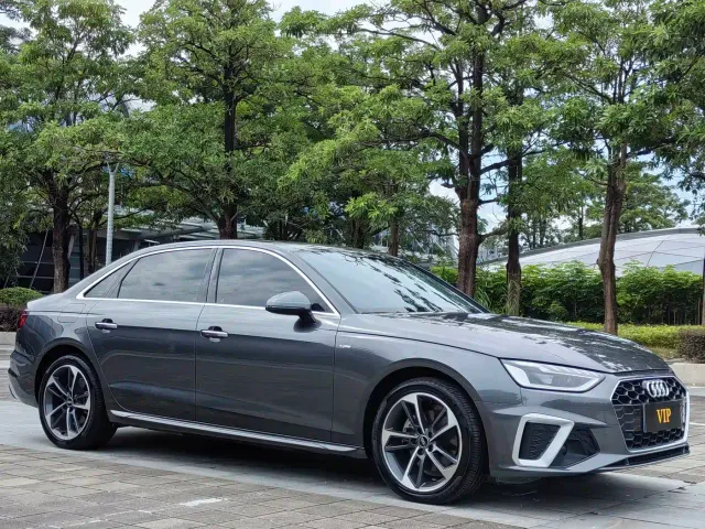 Audi A4L — Фото автомобиля 3