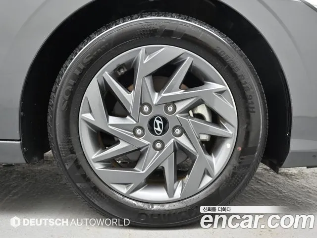 Hyundai Avante CN7 — Фото автомобиля 5