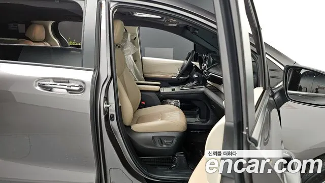 Toyota Sienna — Фото автомобиля 11