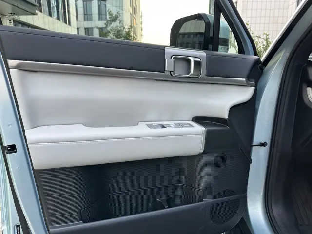 BYD FangChengBao Titanium 7 — Фото автомобиля 5