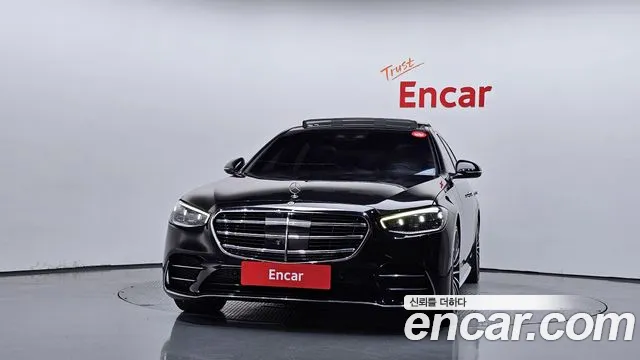 Mercedes-Benz S-Class — Фото автомобиля 3