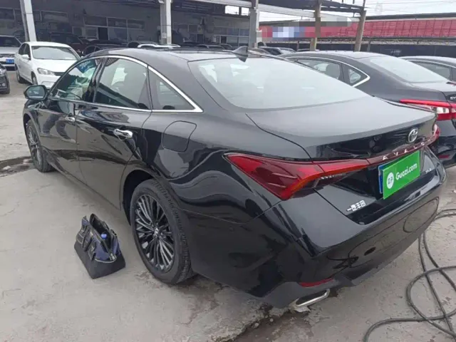 Toyota Avalon — Фото автомобиля 4