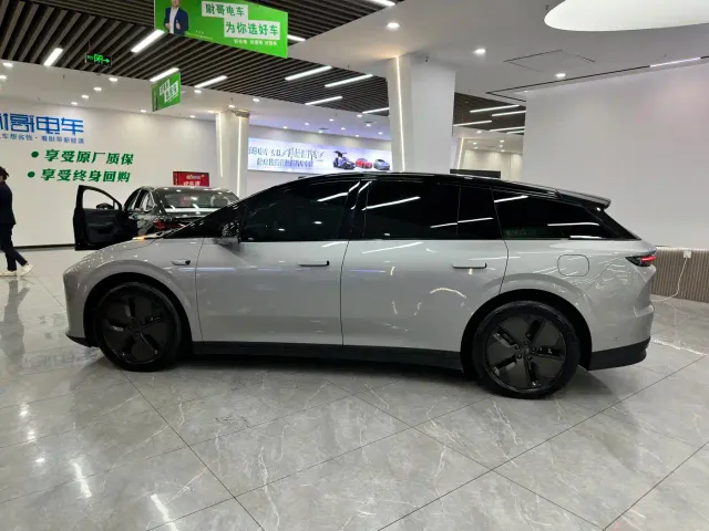 Li Auto i6 — Фото автомобиля 4