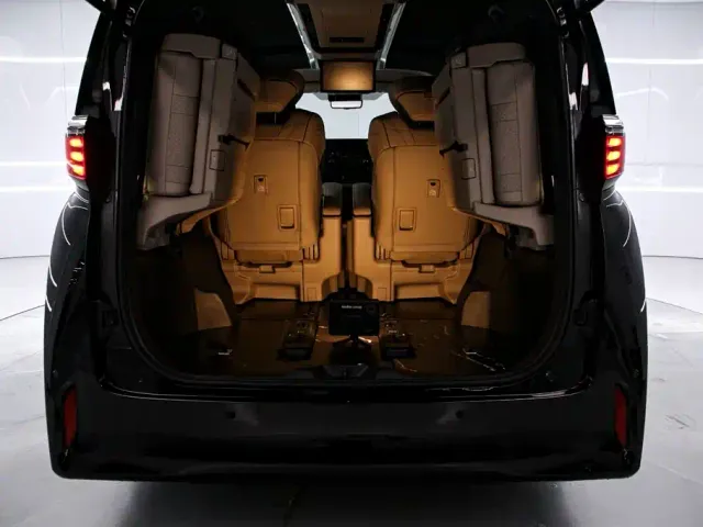 Toyota Alphard — Фото автомобиля 19