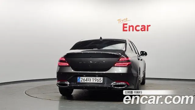 Genesis G70 Новый G70 Бензин 2.5T 4WD — Фото автомобиля 4