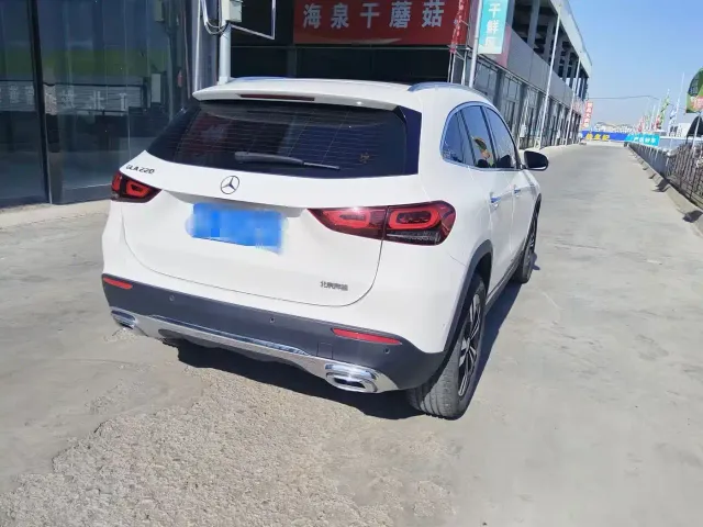 Mercedes-Benz GLA-Class — Фото автомобиля 6