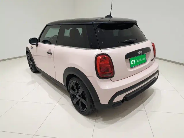 MINI Hatch — Фото автомобиля 22