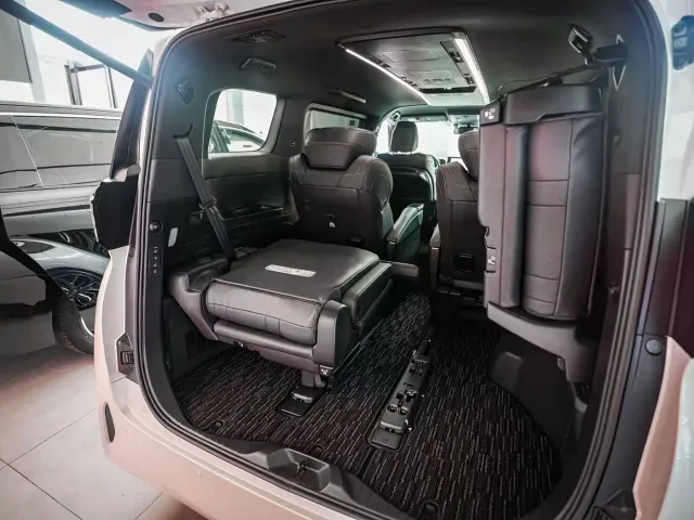 Toyota Alphard — Фото автомобиля 9