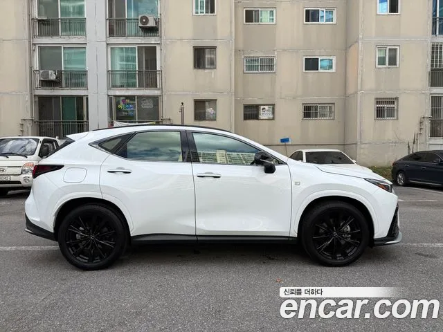 Lexus NX NX450h+ 2nd Gen — Фото автомобиля 3