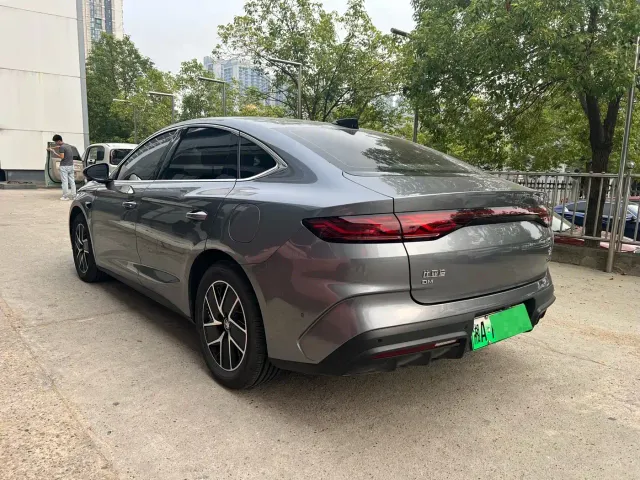 BYD Qin L — Фото автомобиля 7