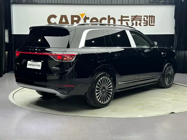 AITO Wenjie AITO M9 2025 Extended Range Ultra 52kWh 6-Seater — Фото автомобиля 6