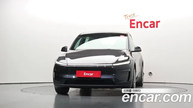 Tesla Model Y — Фото автомобиля 3