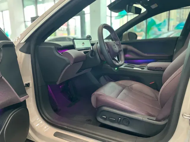Nio ET5 Touring — Фото автомобиля 8