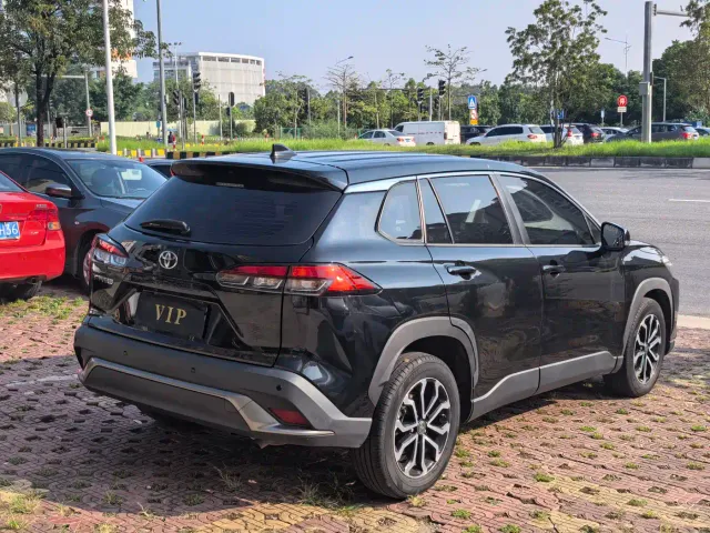 Toyota Frontlander — Фото автомобиля 6