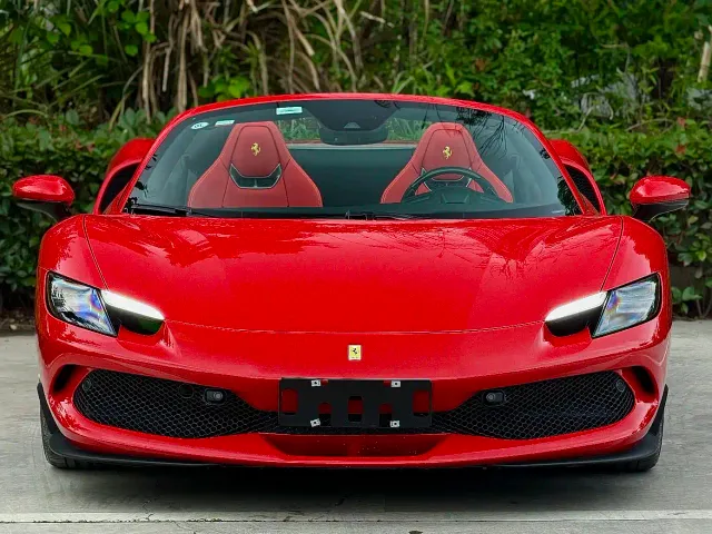 Ferrari 296 — Фото автомобиля 3