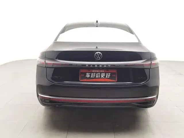 Volkswagen Passat — Фото автомобиля 4