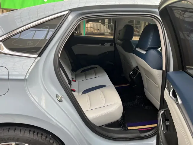 Geely Xingrui — Фото автомобиля 6