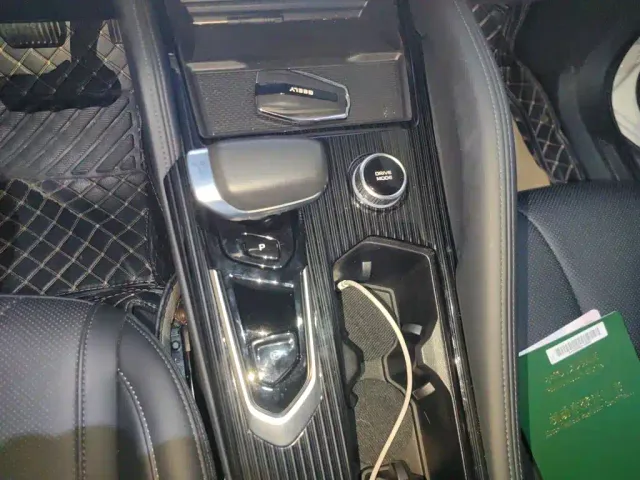 Geely Xingyue L — Фото автомобиля 6