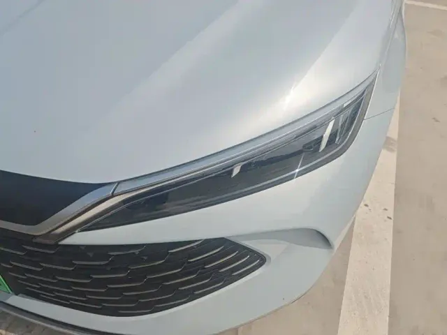 BYD Qin L — Фото автомобиля 5