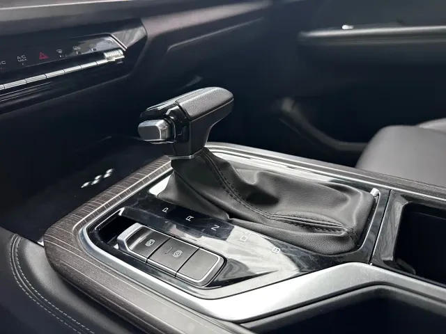 Wuling Jiachen — Фото автомобиля 16