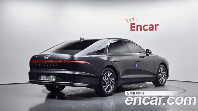Hyundai Grandeur GN7 — Фото автомобиля 2