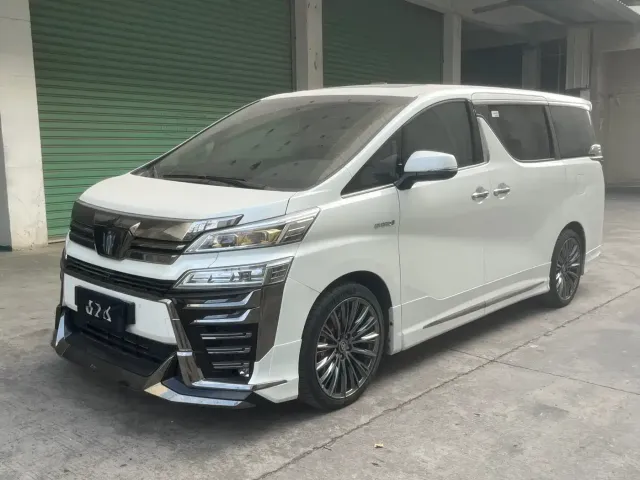 Toyota Vellfire — Фото автомобиля 3