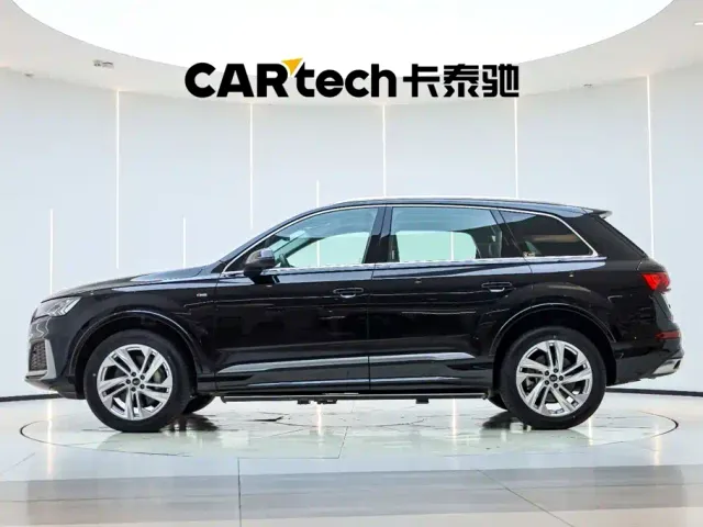 Audi Q7 — Фото автомобиля 7