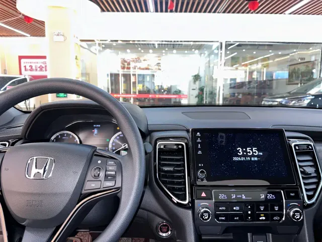 Honda UR-V — Фото автомобиля 10