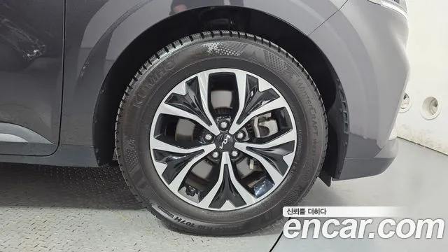 Kia Carnival Generation 4 — Фото автомобиля 6