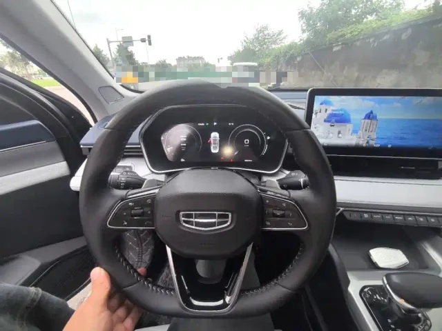 Geely Xingrui — Фото автомобиля 2