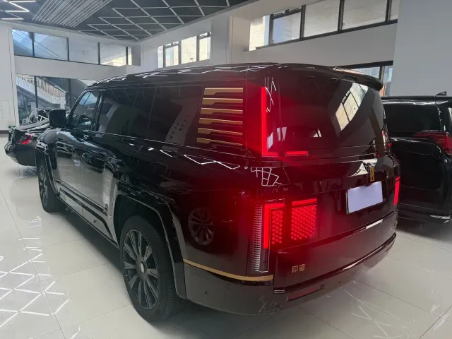 BYD U8L — Фото автомобиля 10