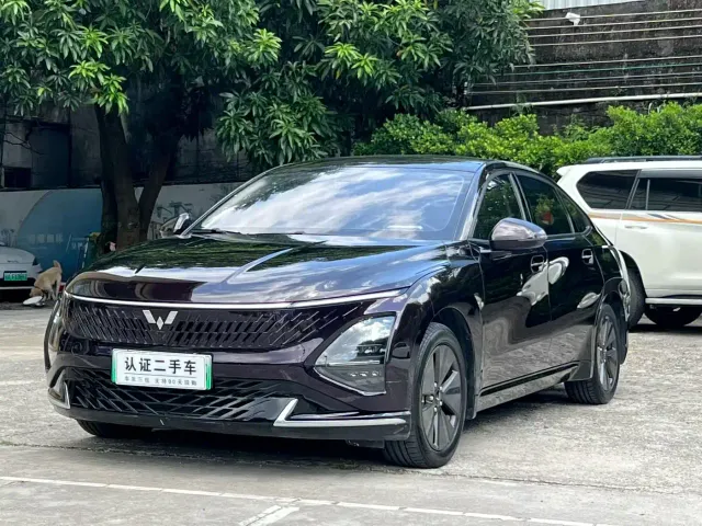 Фотография автомобиля — Wuling Starlight